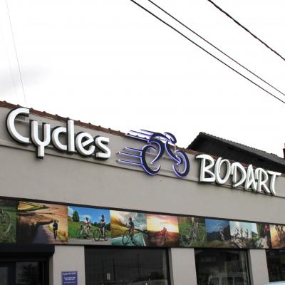 Lettres en relief Cycles Bodart Ligny