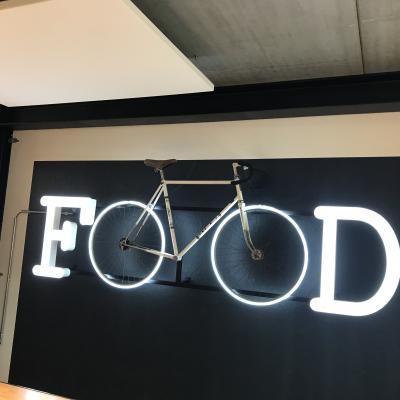 Néon et créations artistiques Vélo food